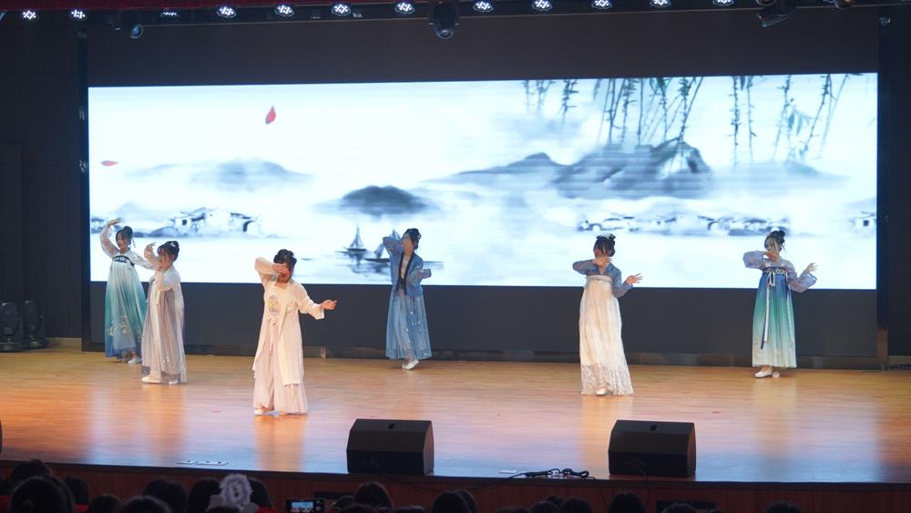 c4b7aabb963b43c7aae72841d493e85c.jpg c4b7aabb963b43c7aae72841d493e85c.jpg