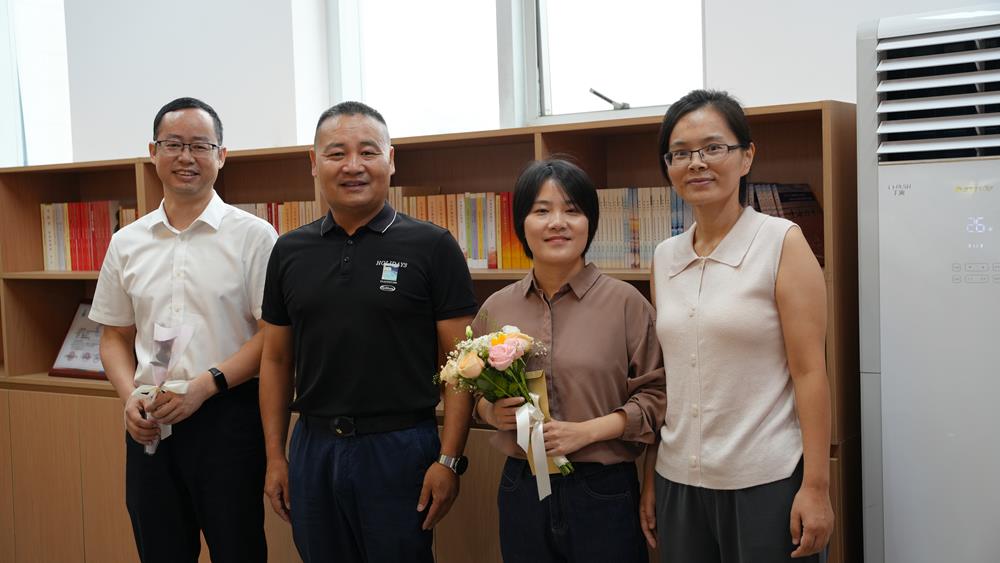 f45b88bc801347f1884c0b46a0fa47ba.jpg f45b88bc801347f1884c0b46a0fa47ba.jpg