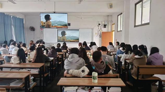060153e3cb184bfdbb7cdd7e30f017f0.Jpeg