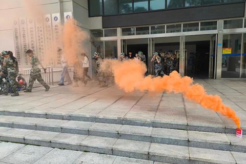 以练筑防 守护平安 我校开展2026年全校消防应急疏散演练