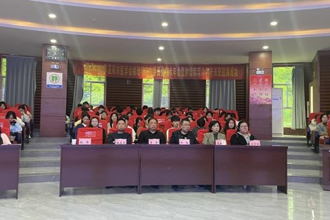 劳动合同怎么签、租房如何避坑……益阳医专开展普法讲座邀请法官来支招