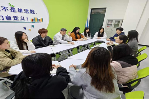 畅聊心声，共话成长　益阳医专举办2026年“青春圆桌派”春季学期学生思想座谈会