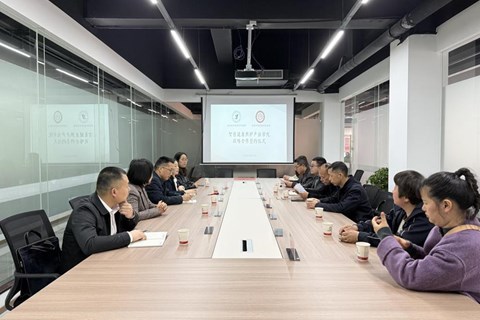 益阳医专与市家政协会“牵手”！智慧健康照护产业学院揭牌