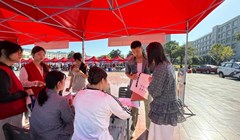 暖心护航启新程 逐梦·绽放助成长——护理学院新生礼包发放活动圆满完成