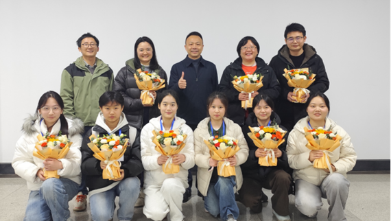 育镜社区|【青衿检者】 三年磨剑终锋锐 我校新专业摘得“楚怡杯”两金一银