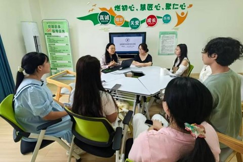 健康第一，心行合一，心语社区“心身微诊所”开展“5·25”心理健康主题教育活动