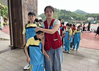 润心伴成长 童心护未来