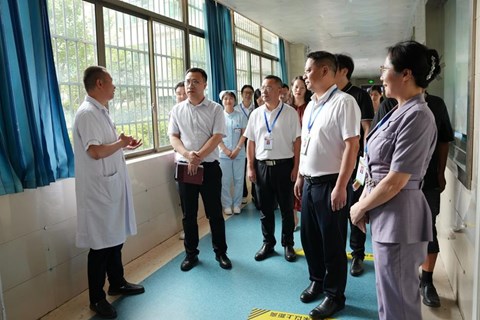 黄俊调研益阳医专附属医院：锚定三级医院创建，推动高质量发展