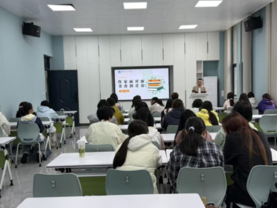 作家面对面 书香润青春　　　　　　　　　　　　　　　　　　　　　　　　　　　　　　　　　　　　　　　　　　　　　　 ——世界读书日主题活动圆满举办