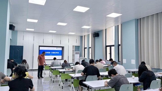 益阳医学高等专科学校辅导员理论考试现场直击