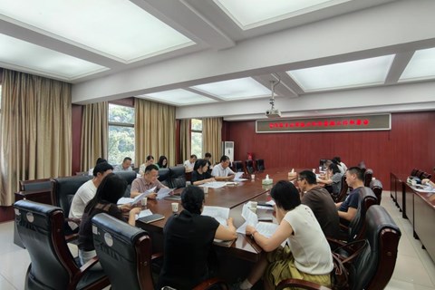 凝心聚力迎评价 暑期攻坚促提升 我校召开办学能力评价暑期工作部署会
